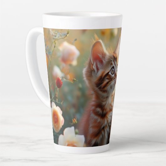 Belle Fleur Et Chat Latte Mug (Angle gauche)