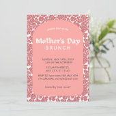 Belle Floral rose Fête des Mères Invitation Brunch (Debout devant)