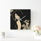 Belle horloge murale de femme (Maison)