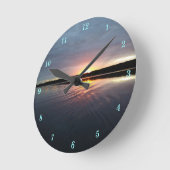 Belle horloge murale de Kensington Lake Sunrise (Angle)