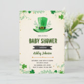 Belle invitation baby shower shamrock (Debout devant)