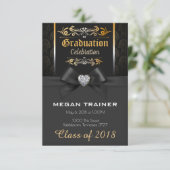 Belle invitation d'obtention du diplôme de noir et (Debout devant)