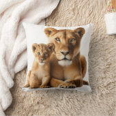 Belle Lionne et son Petit Coussin Jeté (Couverture)