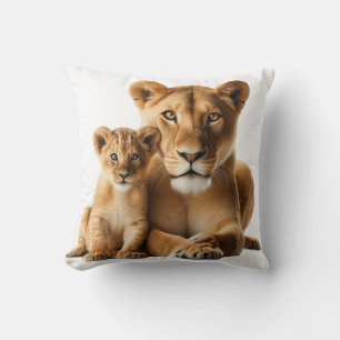 Belle Lionne et son Petit Coussin Jeté