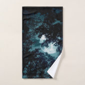 Belle Lune qui coule avec les arbres (Serviette à main)