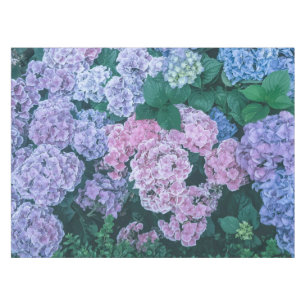 Belle nappe florale pourpre et rose de