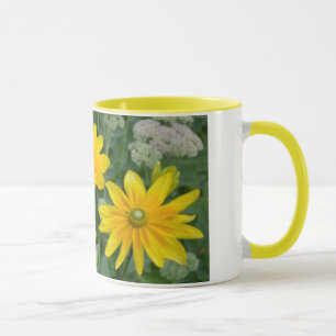 Belle tasse à imprimé de tournesol jaune