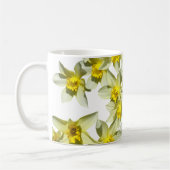 Belle tasse de classique de jonquilles (Gauche)