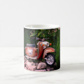 Belle vieille Scooter blanc 325 ml Mug blanc class (Centre)