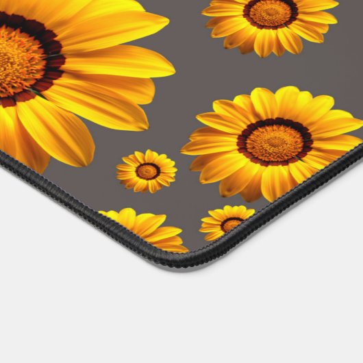 Belles fleurs jaunes sur arrière - plan gris (Coin)