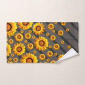 Belles fleurs jaunes sur gris, rayures noires (Serviette à main)