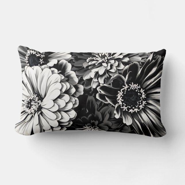 Belles fleurs noires et blanches sur un oreiller (Recto)