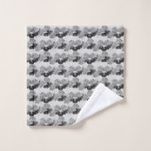 Belles fleurs roses sur des nuances de gris argent (Gant de toilette)