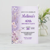Belles fleurs violettes Invitation fête d'annivers (Debout devant)