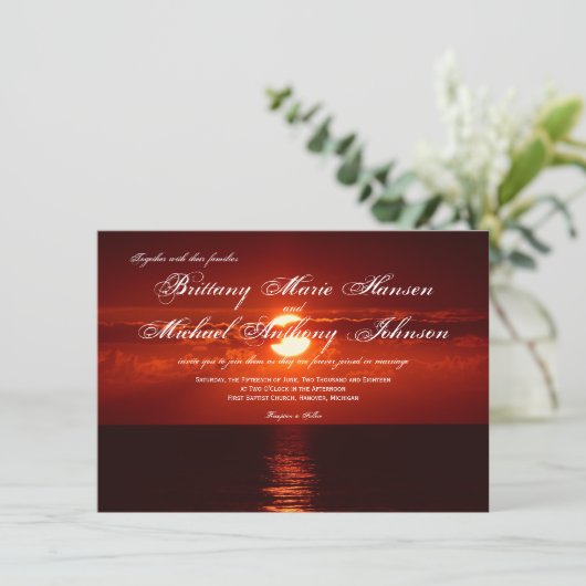 Belles invitations oranges rouges de mariage de (Debout devant)