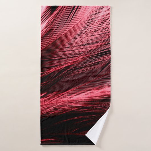 Belles plumes rouges abstraites sur arrière - plan (Serviette de bain)