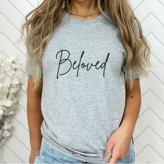 Beloved Faith Top, Religieuze Christelijke T-Shirt