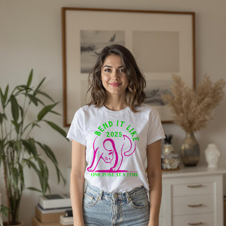 Bend It Like 2025: Yoga Kat Leuke Vrouwen T-shirt