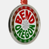 Bend Oregon red green snewflake ornamed Metalen Ornament (Rechts)