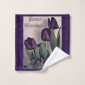 Bénédiction de Pâques avec des fleurs de tulipes e (Gant de toilette)