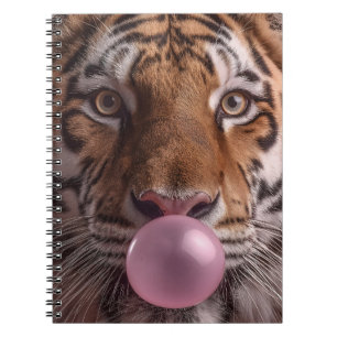 Bengal Tijger Portret Blaast Roze Bubblekauwgom Notitieboek