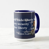 Benjamin Franklin Quote over vrijheid Mok (Voorkant rechts)