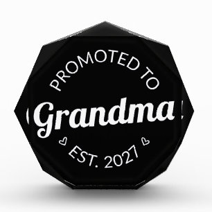 Benoemd tot oma vanaf 2027 Nieuwe Nana I Fotoblokken