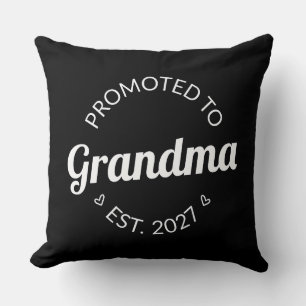 Benoemd tot oma vanaf 2027 Nieuwe Nana I Kussen