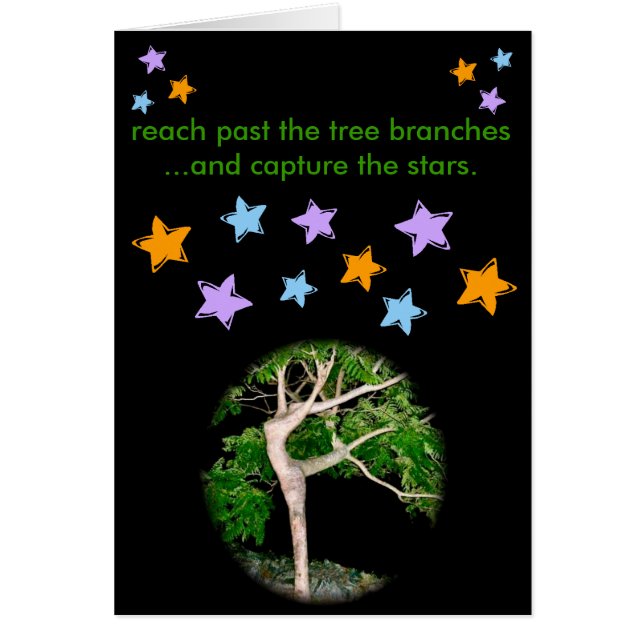 Bereik voorbij de boomtakken... (Voorkant)