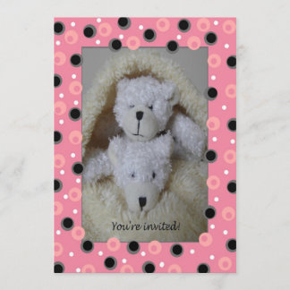 Beren met tweelingmeisje baby shower uitnodiging