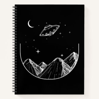 Bergachtige Nachtelijke Hemel UFO Notitieboek