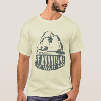 Bergbeklimmer Ontwerp met 'Bergen Wachten' T-shirt