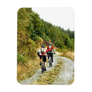 BERGBEKLIMMERS OP DE MOUNTAINBIKE MAGNEET