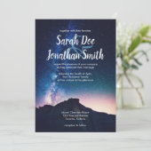 Bergen en Night Sky bruiloft uitnodiging (Staand voorkant)