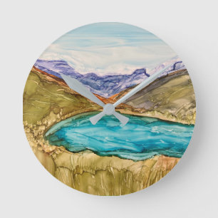 Bergen met meer  ronde klok