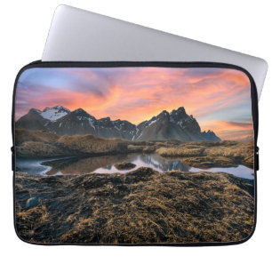 Bergen   Vesturhorn Mountain IJsland Laptop Sleeve