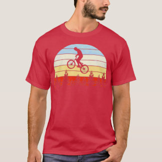 Bergfietsenfietsen met bergbeklimming, Vintage T-shirt