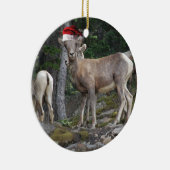 Berggeiten met Petten van de kerstman Keramisch Ornament (Rechts)