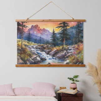 Berglandschap met een waterval bij zonsondergang hangend wandkleed
