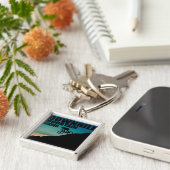 bergwandeling in bergafwaarts sleutelhanger (Zijkant)