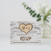 Berkenboom hart initialen rustieke bruiloft RSVP Briefkaart (Staand voorkant)