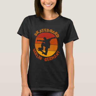 Berlijn Duitsland Skateboarder Urn Skateboarden 2 T-shirt