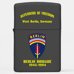 Berlijnse brigadeaansteker (met gele briefing)