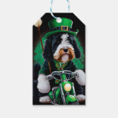 Bernedoodle Dog fiets St. Patrick's Day Cadeaulabel (Voorkant)
