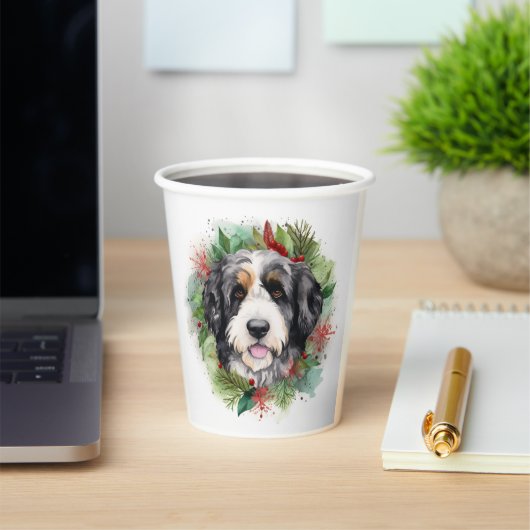 Bernedoodle Kerstkrans Feestelijke Pup Papieren Bekers (Insitu)