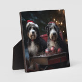 Bernedoodle Snowy Sleigh Kerstdecoratie Fotoplaat (Voorkant)