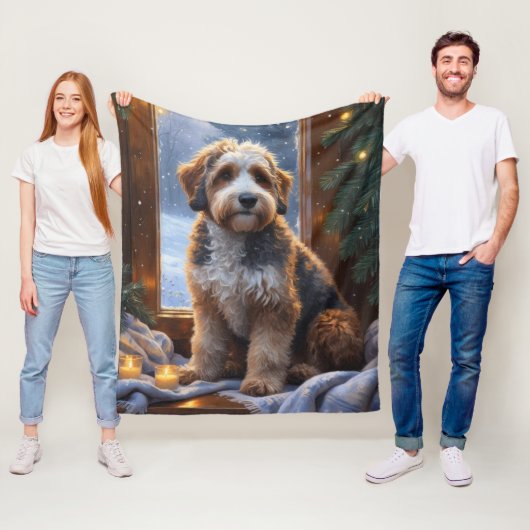 bernedoodle With Christmas Lights Holiday Fleece Deken (In situ)