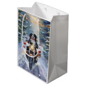 Berner Mountain Dog Riding Motorfiets Kerstmis Medium Cadeauzakje (Achterkant Gekanteld)