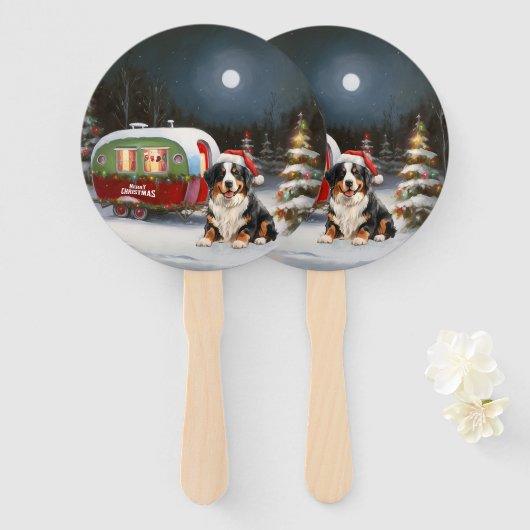 Bernese Mountain Caravan Kerstavontuur Handwaaier (Voorkant en achterkant)