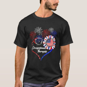 Beroepshalve Therapeut Stethoscoop Vuurwerk Zonneb T-shirt